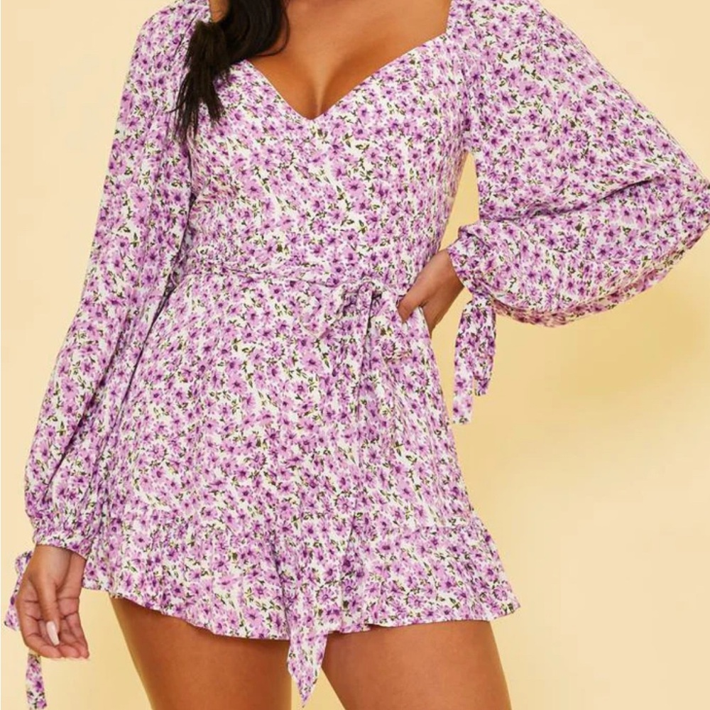 🌸 Floral Long Sleeve Romper Size Medium